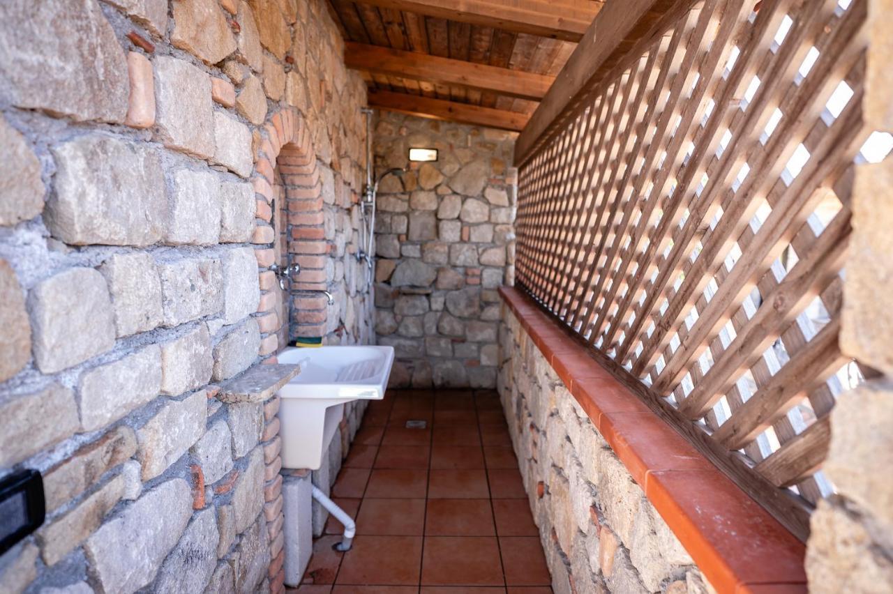 Casa Aniello Villa คาปริโอลิ ภายนอก รูปภาพ